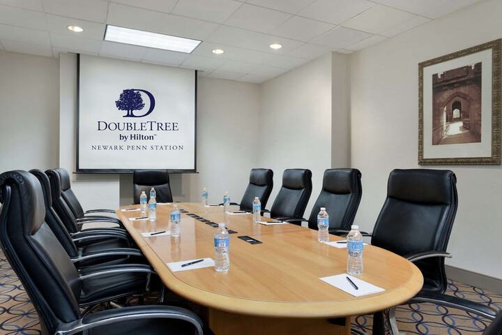 DoubleTree by Hilton Newark Penn Station
