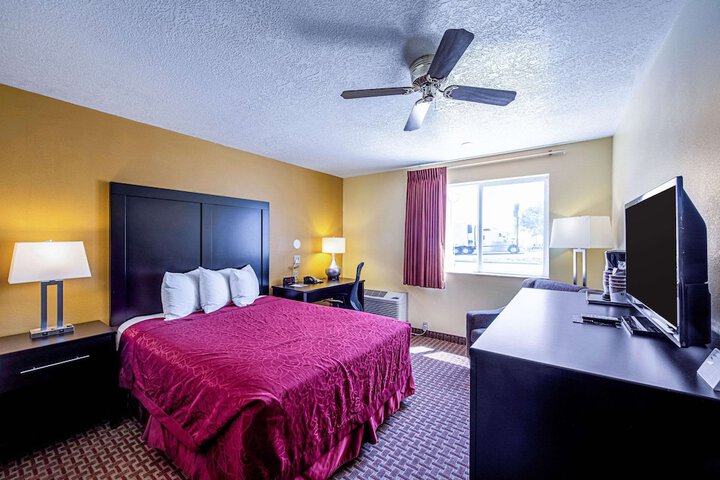 Room 20 of 31