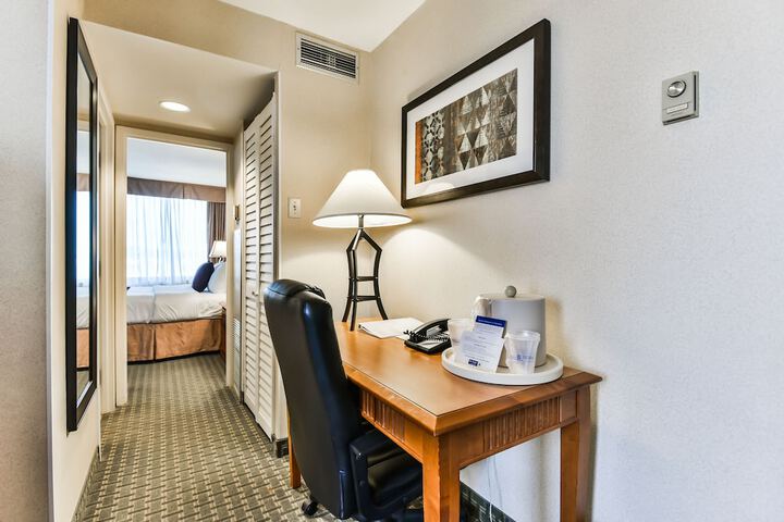 Best Western Plus Cambridge Hotel