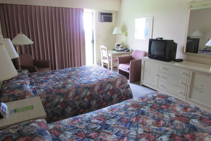 Room 18 of 33