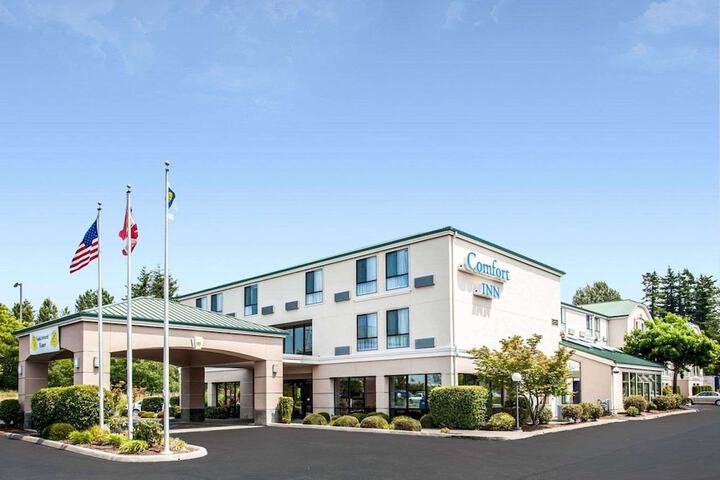 Hotel 3 of 83