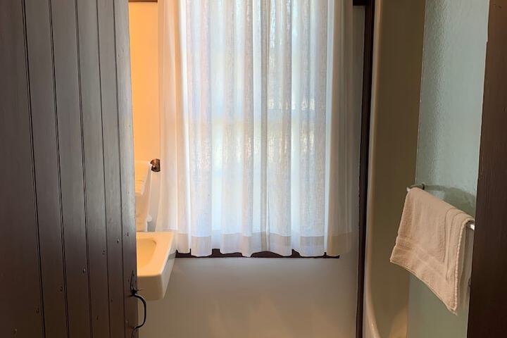 Room 54 of 72