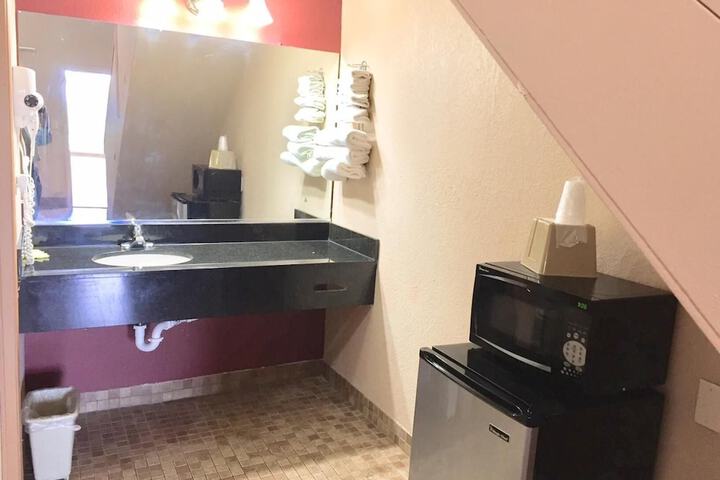 Room 12 of 17