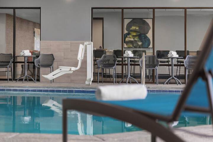 Holiday Inn Coralville Iowa City by IHG