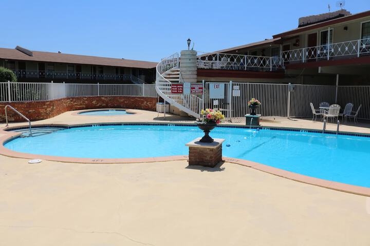 Pool 6 of 26