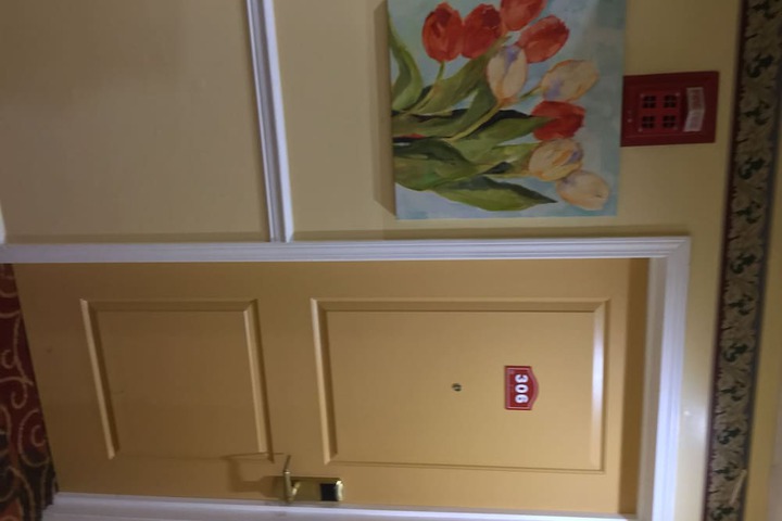 Ballroom/Hall 32 of 36