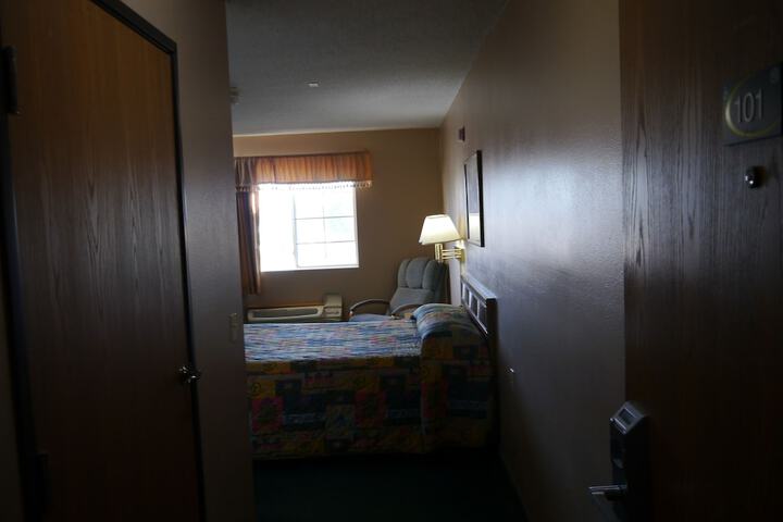 Room 7 of 17