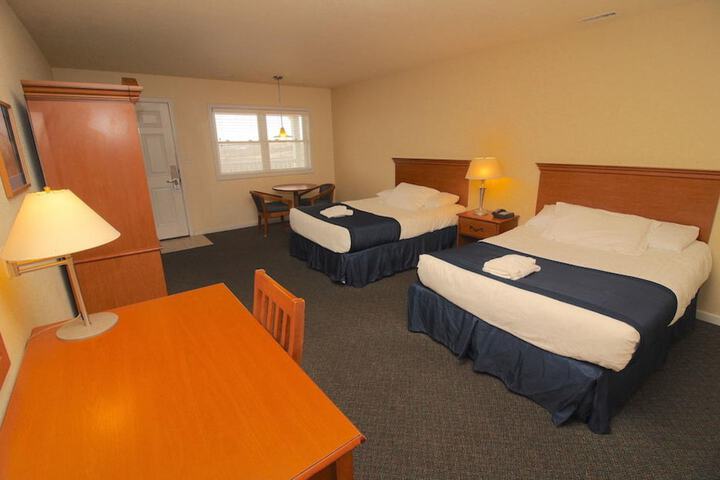 Room 37 of 48