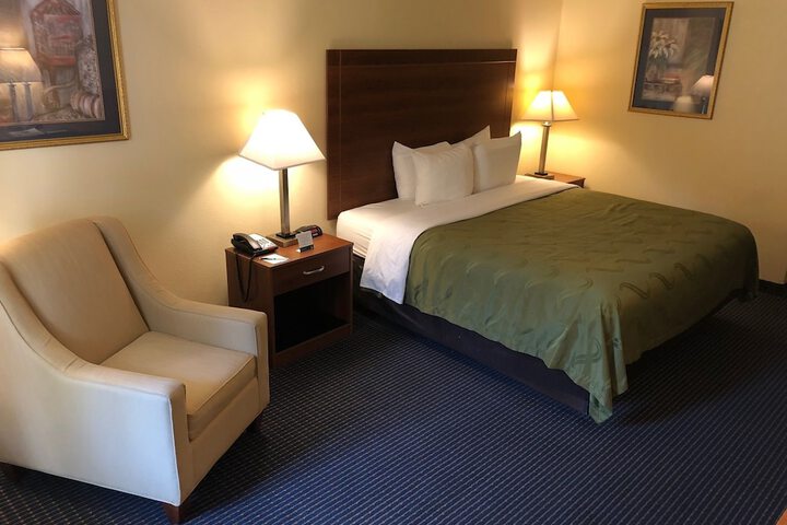 Room 33 of 55