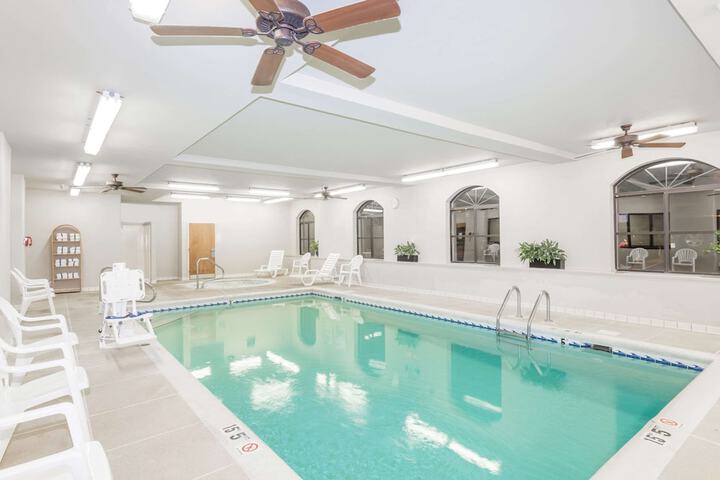 Pool 2 of 22