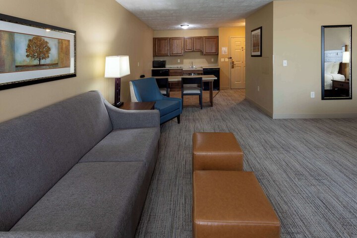 Grandstay Hotel & Suites Luverne