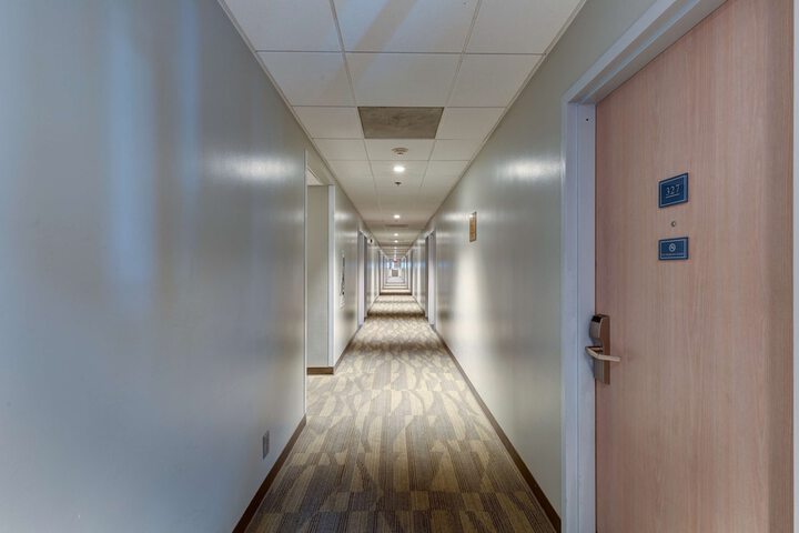 Room 27 of 29