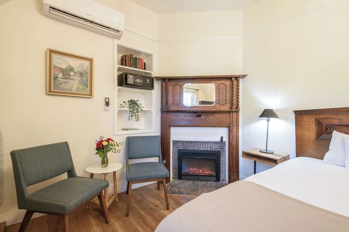 Room 14 of 68