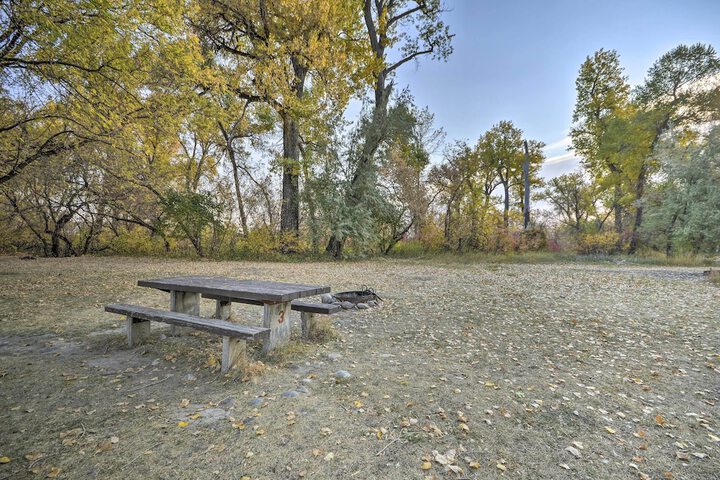 Charming Columbus Apt Along Yellowstone River