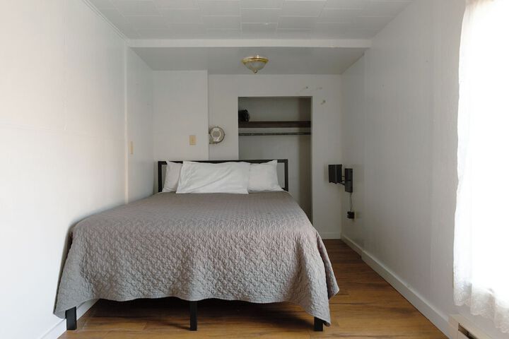 Room 156 of 234