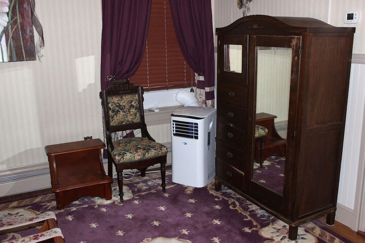Carriage Stop Bed & Breakfast