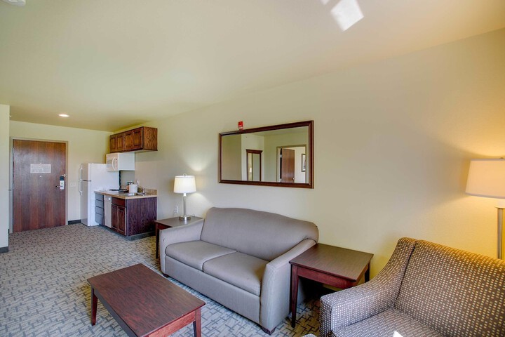 Room 17 of 36