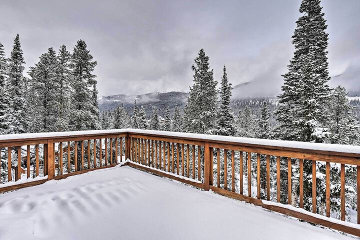 Secluded Alpine Home in Alma w / Mountain Views!