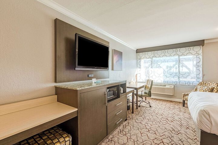 Room 45 of 150