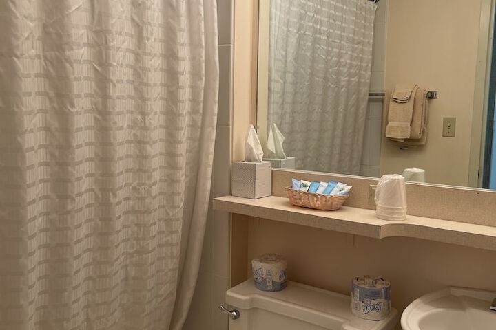 Room 45 of 70