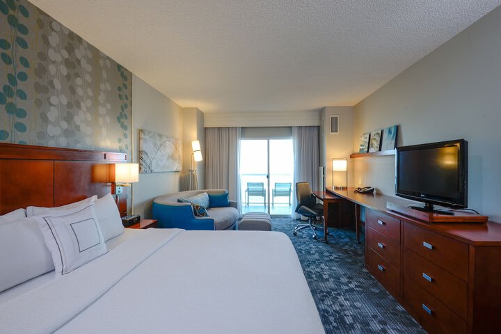 Room 9 of 30