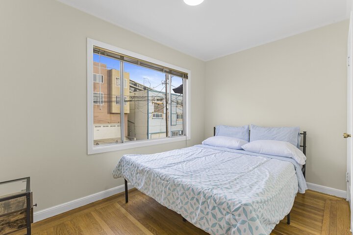 3 BD 2 Bath House Walkable To Bart, Free Parking, Views