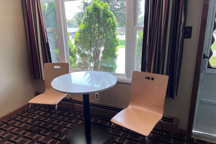 Fairbridge Inn Express