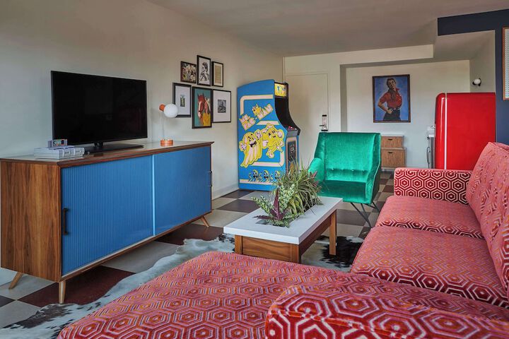 Room 37 of 76