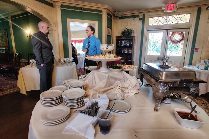 Montague Inn