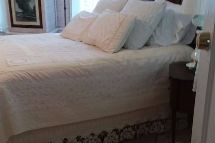 Room 21 of 47