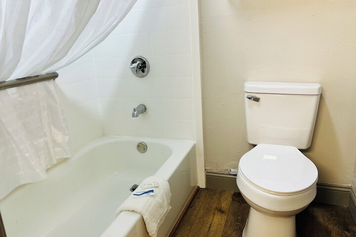 Rosewood Inn by OYO Union City I-69