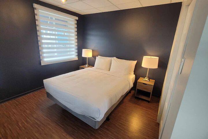 Room 53 of 87