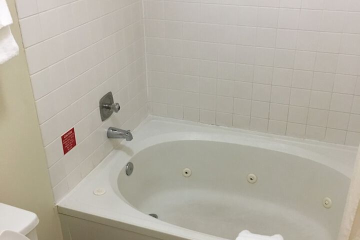 Room 20 of 39
