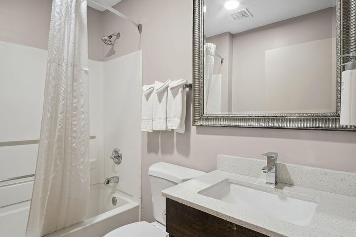 Sonesta Essential Hotels & Suites Kansas City / Blue Springs