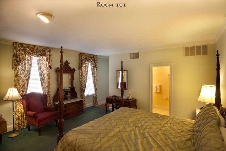 Room 48 of 170