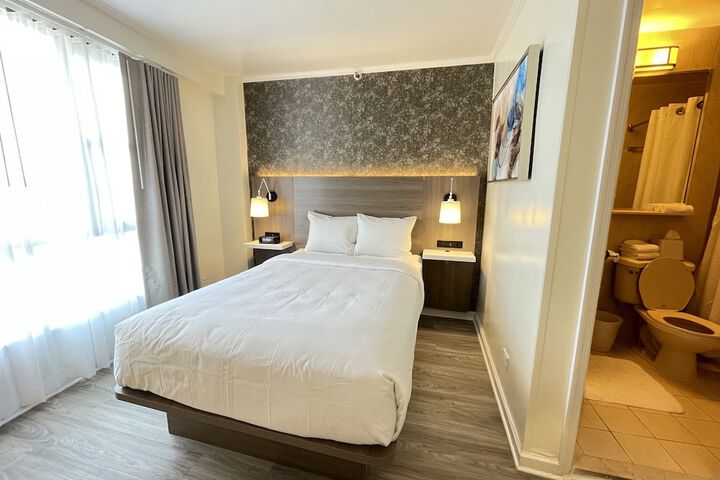 Room 29 of 43