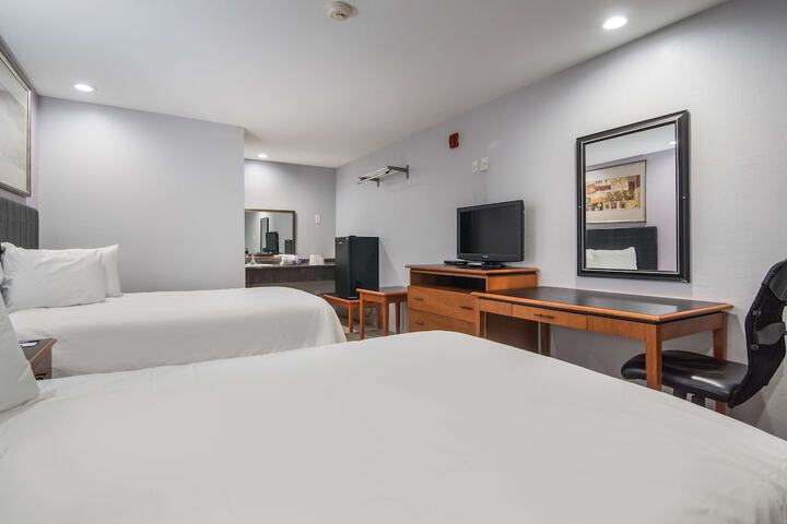 Room 15 of 31