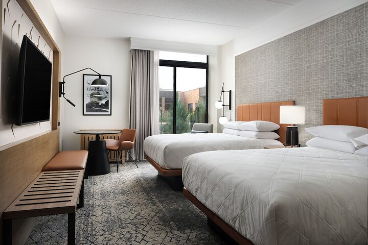 Room 22 of 49