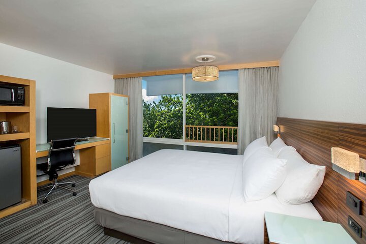 Grand Naniloa Hotel Hilo - a Doubletree by Hilton