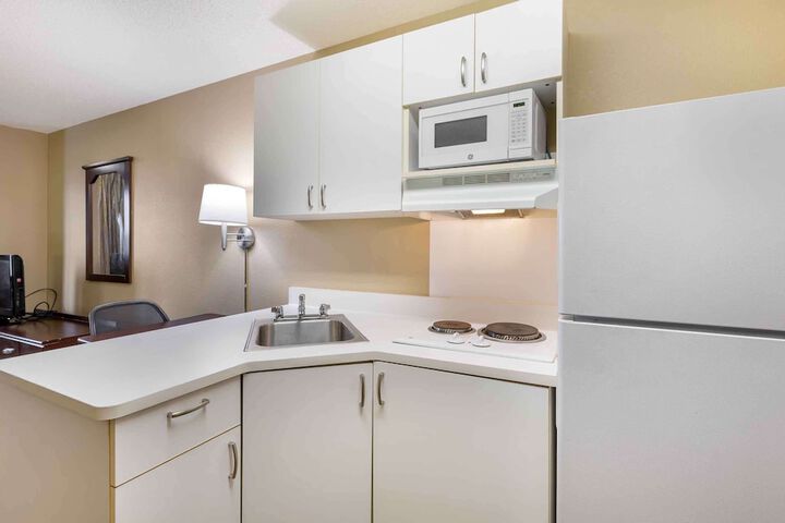 Room 16 of 26