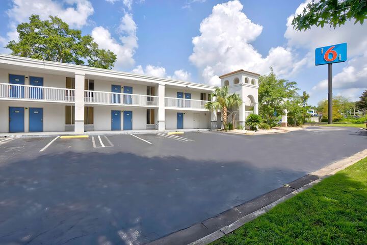 Hotel 4 of 40