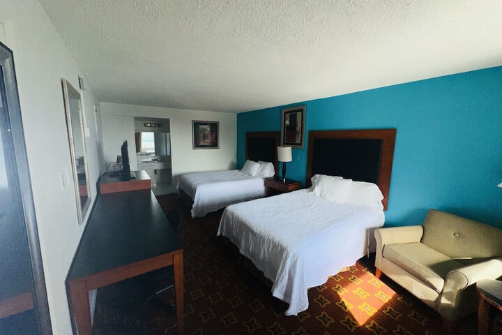 Room 21 of 33
