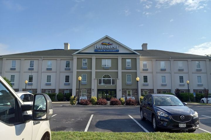 Hotel Exterior 40 of 41