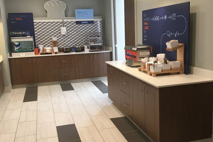 Holiday Inn Express and Suites Nebraska City by IHG