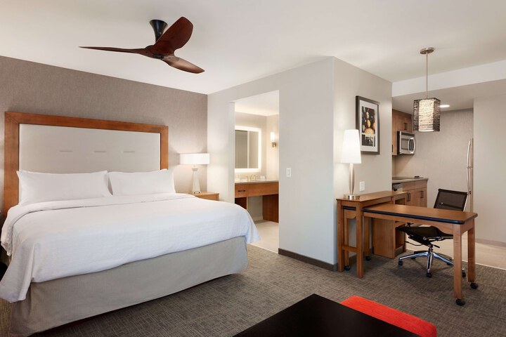 Room 15 of 35