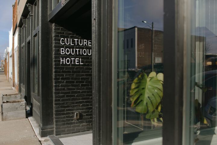Hotel 5 of 92