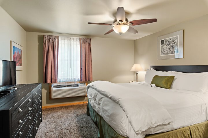 Room 104 of 165