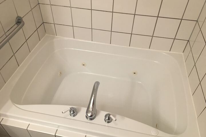 Hot Tub 152 of 157
