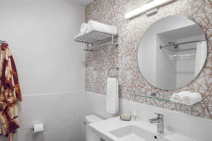 Room 15 of 21
