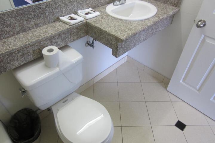 Room 6 of 26